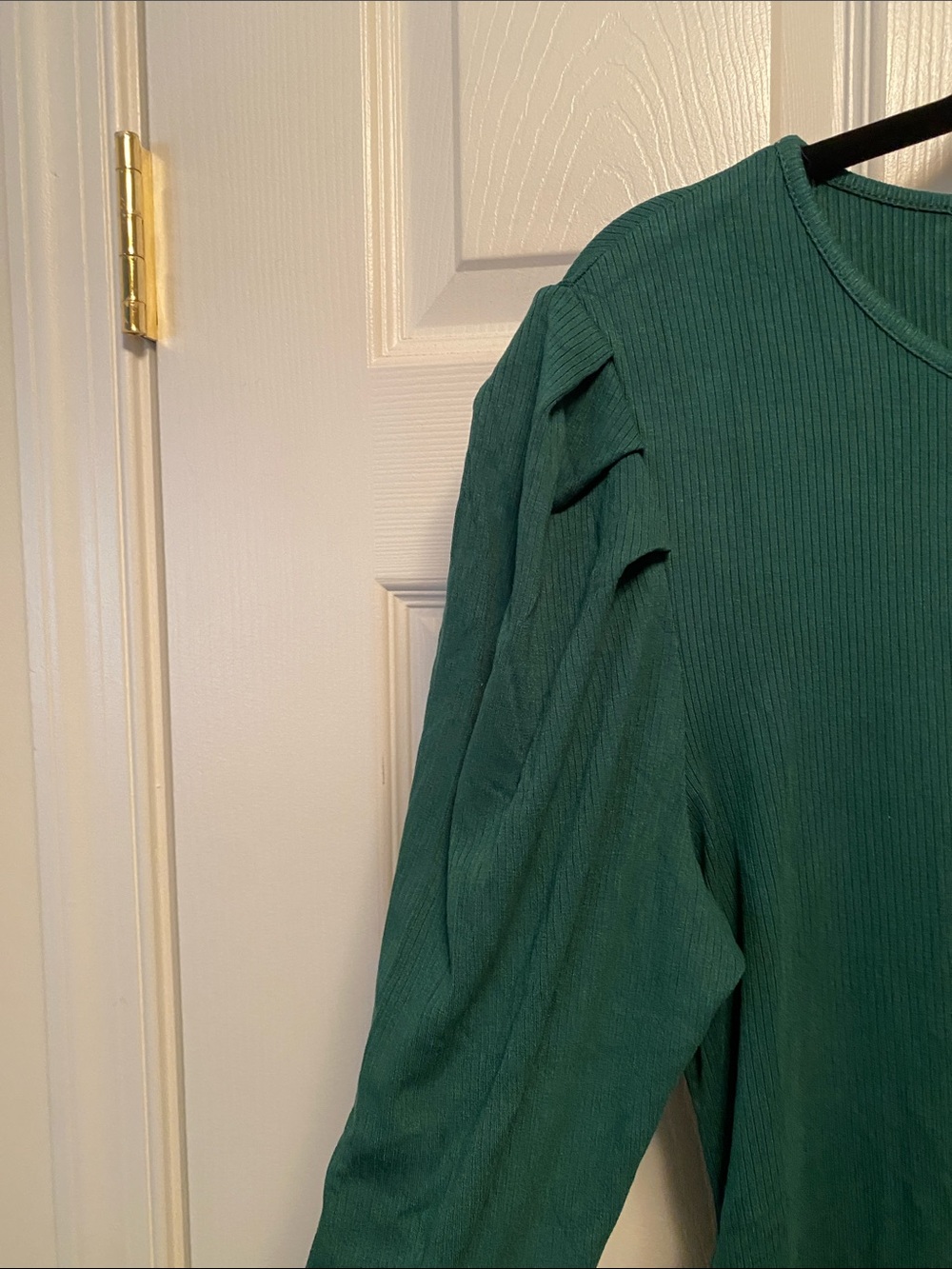 Long Sleeve Ribbed Top…size L - Picture 3 of 5